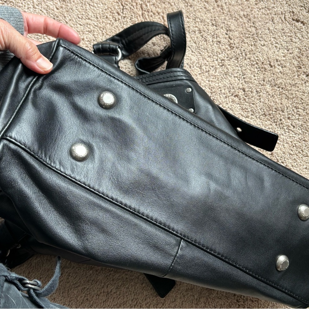 Vintage Marc Jacobs leather purse. - Picture 6 of 7